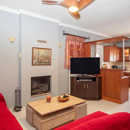 Вилла Famozo Hill Private By 