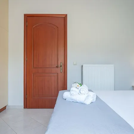 Famozo Hill Private By 