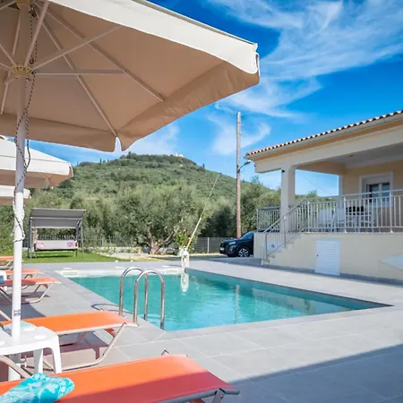 Famozo Hill Private By 