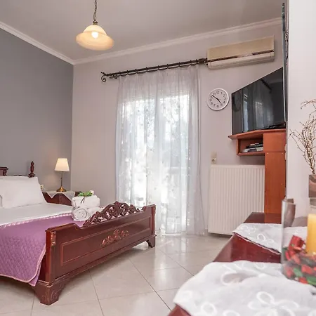 Famozo Hill Private By 