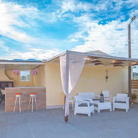 Famozo Hill Private By 