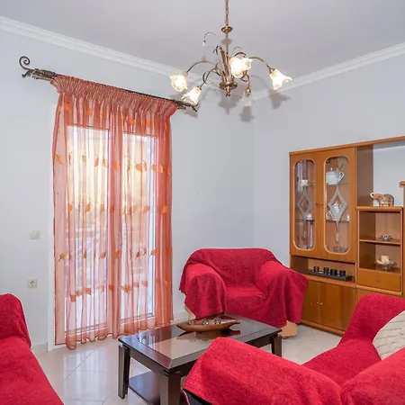Famozo Hill Private By 